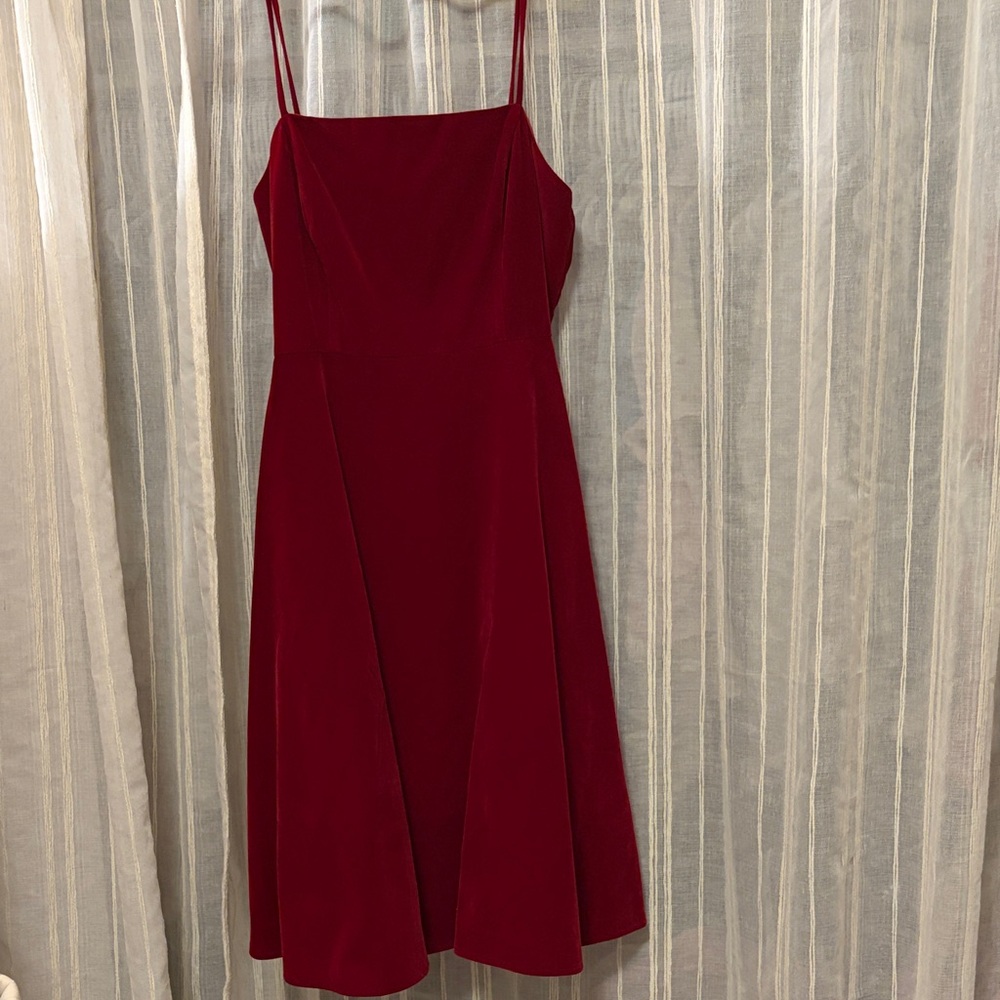 Elegant Wine Red Midi Dress